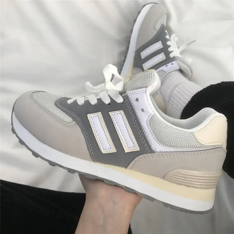 Fashion Retro Lightweight Women Sports Shoes Fall 2021 New Air Cushion Mesh Breathable Running Shoes Women Shoes Vulcanized Shoe
Fashion Retro Lightweight Women Sports Shoes Fall 2021 New Air Cushion Mesh Breathable Running Shoes Women Shoes Vulcanized Shoe