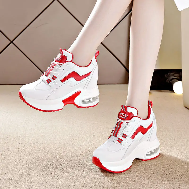 Women's shoes with an inner height 8cm daddy shoes 2020 Autumn new student platform versatile small white casual sneakers
Women's shoes with an inner height 8cm daddy shoes 2020 Autumn new student platform versatile small white casual sneakers