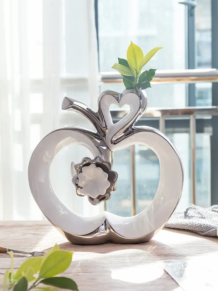 BOUSSAC Minimalist Lucky Apple Ceramic Ornament Home Furnishing Decoration Crafts Cafe Desktop Room Figurines Accessories Decor
BOUSSAC Minimalist Lucky Apple Ceramic Ornament Home Furnishing Decoration Crafts Cafe Desktop Room Figurines Accessories Decor
