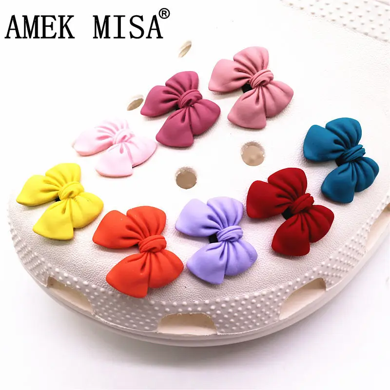 Novelty 1pcs Bowknot Clog Croc Charms Red Blue Pink Yellow Purple BOW PVC Shoe Accessories Decorations for Couples Kids Gifts
Novelty 1pcs Bowknot Clog Croc Charms Red Blue Pink Yellow Purple BOW PVC Shoe Accessories Decorations for Couples Kids Gifts