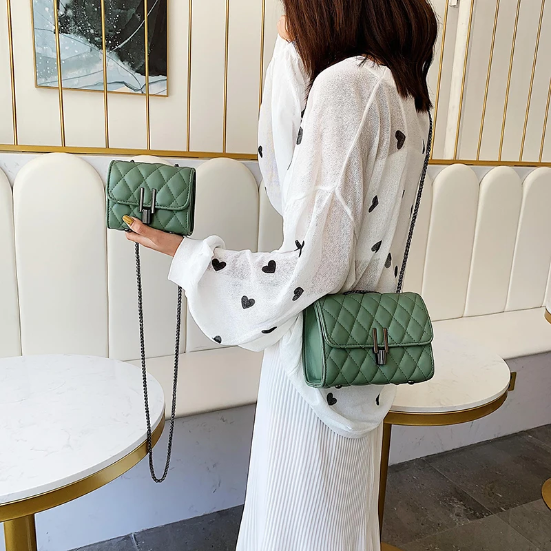 Fashion Small Square Chain PU Leather crossbody bags for women Simple Pure bags for women 2019 sac main femme shoulder bag
Fashion Small Square Chain PU Leather crossbody bags for women Simple Pure bags for women 2019 sac main femme shoulder bag