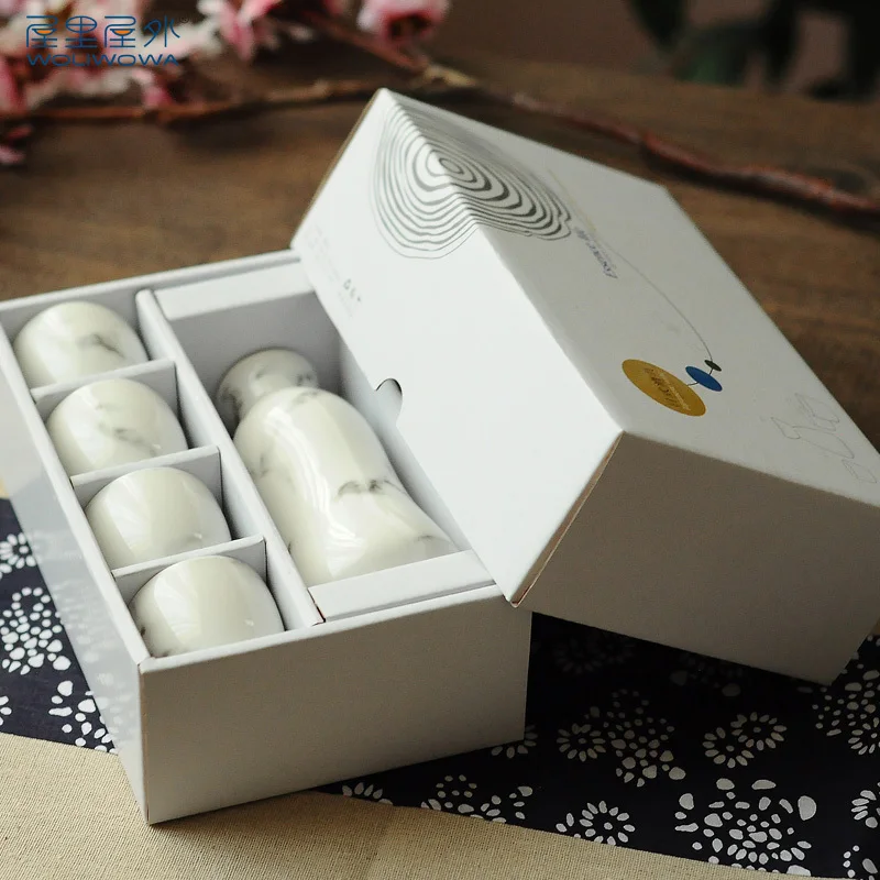 Chinese ink and wash yellow wine set liquor cup ceramic Japanese sake wine jug high temperature wine pot small white wine cup 
Chinese ink and wash yellow wine set liquor cup ceramic Japanese sake wine jug high temperature wine pot small white wine cup