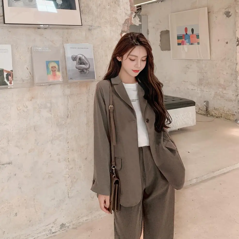 Spring Autumn Women's Office Suit Two-Piece Pantsuit Elegant Blazer Girly Female Set Casual Loose Pants Jacket Work Clothes
Spring Autumn Women's Office Suit Two-Piece Pantsuit Elegant Blazer Girly Female Set Casual Loose Pants Jacket Work Clothes