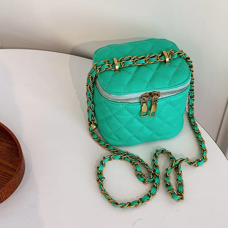 High Quality Ladies Shoulder Bag 2021 Popular New Fashion All-match Messenger Bag Net Red Diamond Chain Bag Bucket Bag Female
High Quality Ladies Shoulder Bag 2021 Popular New Fashion All-match Messenger Bag Net Red Diamond Chain Bag Bucket Bag Female