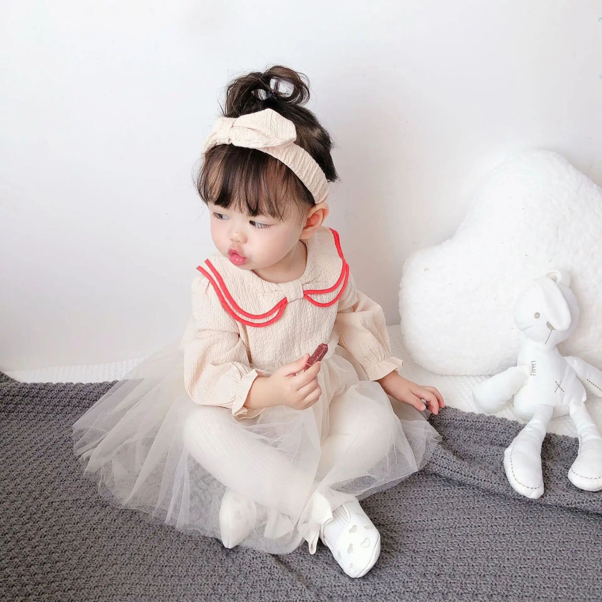 Party Wedding Baby Girl Dress 2 Piece Sweet Peter Pan Collar Ruffles Long Sleeve Patchwork Mesh Princess Dresses+headband 3-18M
Party Wedding Baby Girl Dress 2 Piece Sweet Peter Pan Collar Ruffles Long Sleeve Patchwork Mesh Princess Dresses+headband 3-18M