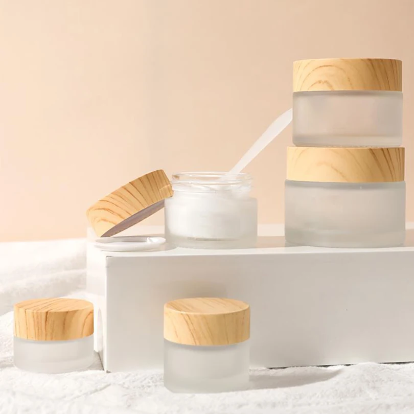 Bulk 5G-100G Wood Refillable Bottles Frosted Glass Empty Jars Mini Pots Eye Shadow Face Cream Lip Balm Cosmetic Containers
Bulk 5G-100G Wood Refillable Bottles Frosted Glass Empty Jars Mini Pots Eye Shadow Face Cream Lip Balm Cosmetic Containers