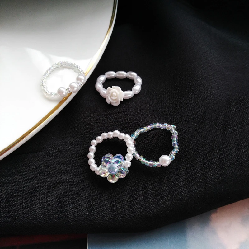 Creative Cute Geometric Design Pearl Ring Sweet Small Fresh White Flower Ring Fashion Beaded Elastic Index Finger Ring
Creative Cute Geometric Design Pearl Ring Sweet Small Fresh White Flower Ring Fashion Beaded Elastic Index Finger Ring