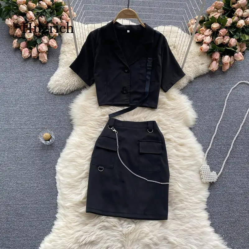 Summer ladies skirt suits Korean fashion gothic dark black short tops all-match high waist skirt two-piece suit
Summer ladies skirt suits Korean fashion gothic dark black short tops all-match high waist skirt two-piece suit