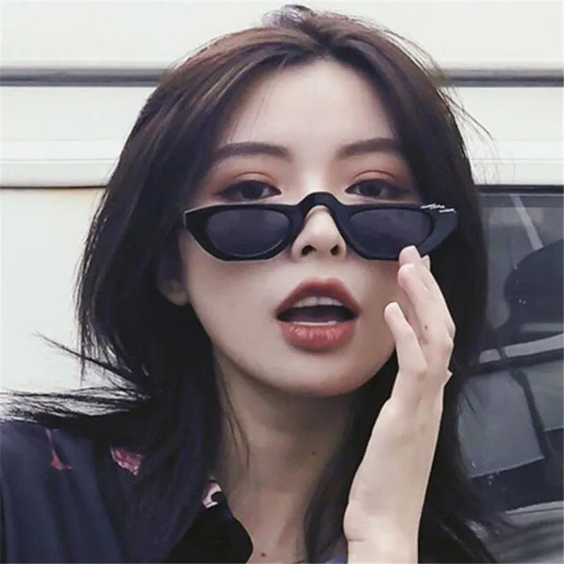 Classic Sunglasses Women Fashion Eyewear Sun Glasses Men Popular Metal Ring Trendy Shades Ladies UV400 lunettes de soleil
Classic Sunglasses Women Fashion Eyewear Sun Glasses Men Popular Metal Ring Trendy Shades Ladies UV400 lunettes de soleil