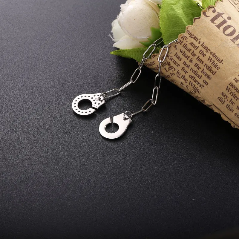Moonmory 100% Authentic 925 Sterling Silver Handcuff Bracelet Gifts For Women 2020 Trend European Couple Bracelets Menottes
Moonmory 100% Authentic 925 Sterling Silver Handcuff Bracelet Gifts For Women 2020 Trend European Couple Bracelets Menottes