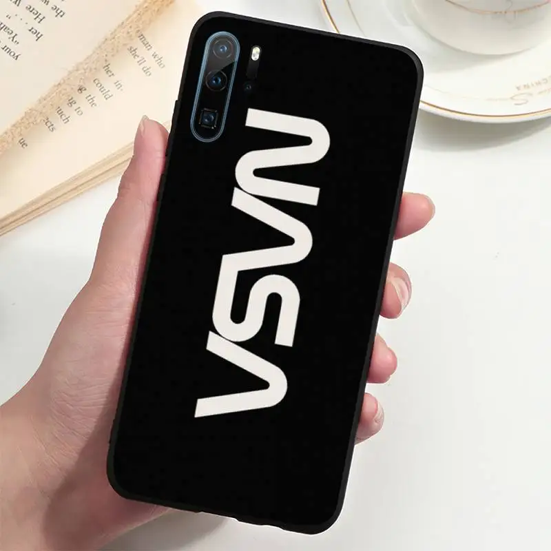 Astronaut Rocket Nasas compatible Phone Case For Huawei P20 P30 P40 lite Pro P Smart 2019 Mate 10 20 Lite Pro Nova 5t 
Astronaut Rocket Nasas compatible Phone Case For Huawei P20 P30 P40 lite Pro P Smart 2019 Mate 10 20 Lite Pro Nova 5t