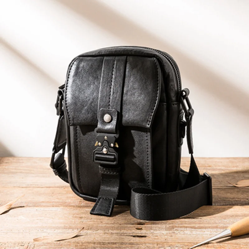 AETOO Genuine leather new Japanese and Korean youth small bag leather fashion mobile phone bag shoulder messenger bag wild
AETOO Genuine leather new Japanese and Korean youth small bag leather fashion mobile phone bag shoulder messenger bag wild
