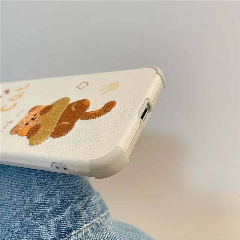 Cartoon Embroidery cat Couple's soft Case For iPhone 11 12 Pro Max mini 7 8 Plus XR X XS MAX SE 2 pu leather phone cover fundas
Cartoon Embroidery cat Couple's soft Case For iPhone 11 12 Pro Max mini 7 8 Plus XR X XS MAX SE 2 pu leather phone cover fundas