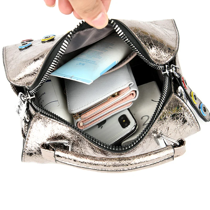 Fashion Women Flap Silver Bags Wrinkled PU Leather Shoulder Bags Women Party Birthday Soft Bag
Fashion Women Flap Silver Bags Wrinkled PU Leather Shoulder Bags Women Party Birthday Soft Bag