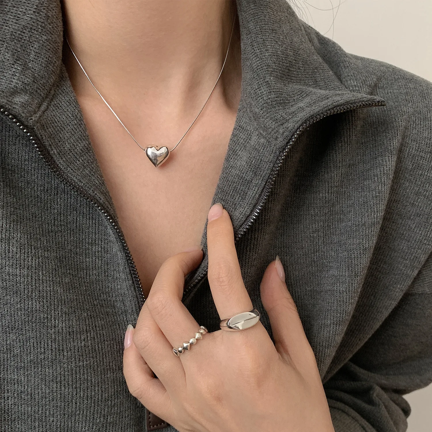 925 sterling silver jewelry with bohemian love wild new clavicle chain necklace for female birthday party in 2021 wholesale
925 sterling silver jewelry with bohemian love wild new clavicle chain necklace for female birthday party in 2021 wholesale