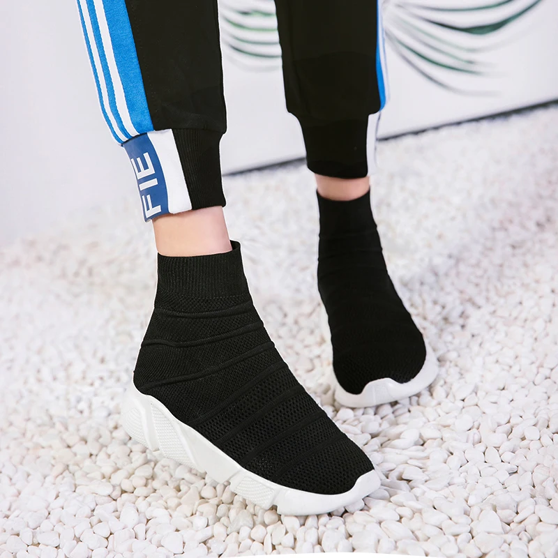 Street Women's Sock SneakersSummer Flat Women Breathable Shoes Fashion Woman Comfortable Trainers Lady Footwear
Street Women's Sock SneakersSummer Flat Women Breathable Shoes Fashion Woman Comfortable Trainers Lady Footwear