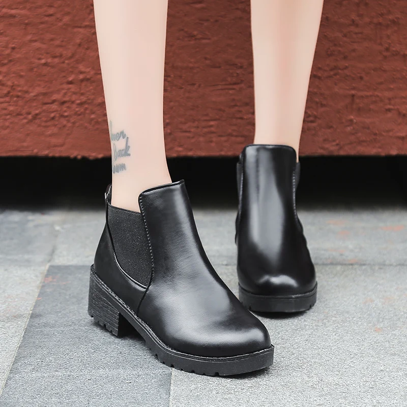 2021 new fashion women's boots square heel thick-soled PU leather naked boots motorcycle shoes Modern Boots platform boots
2021 new fashion women's boots square heel thick-soled PU leather naked boots motorcycle shoes Modern Boots platform boots
