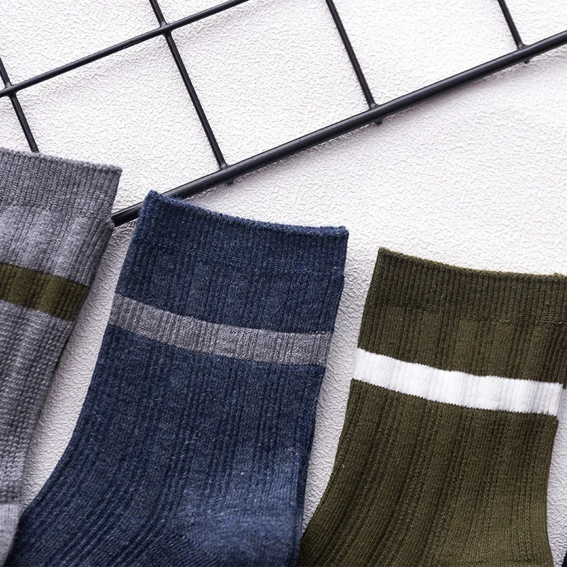 Classic Men's Socks Fashion Simple Pure Color Striped Socks Spring and Summer New Cotton Socks Sweat-Absorbent and Breathable
Classic Men's Socks Fashion Simple Pure Color Striped Socks Spring and Summer New Cotton Socks Sweat-Absorbent and Breathable