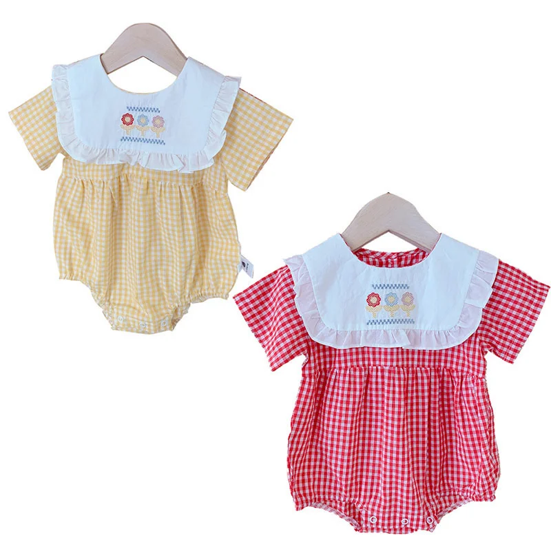 2021 summer baby girl embroidered round neck plaid romper with wooden ears
2021 summer baby girl embroidered round neck plaid romper with wooden ears