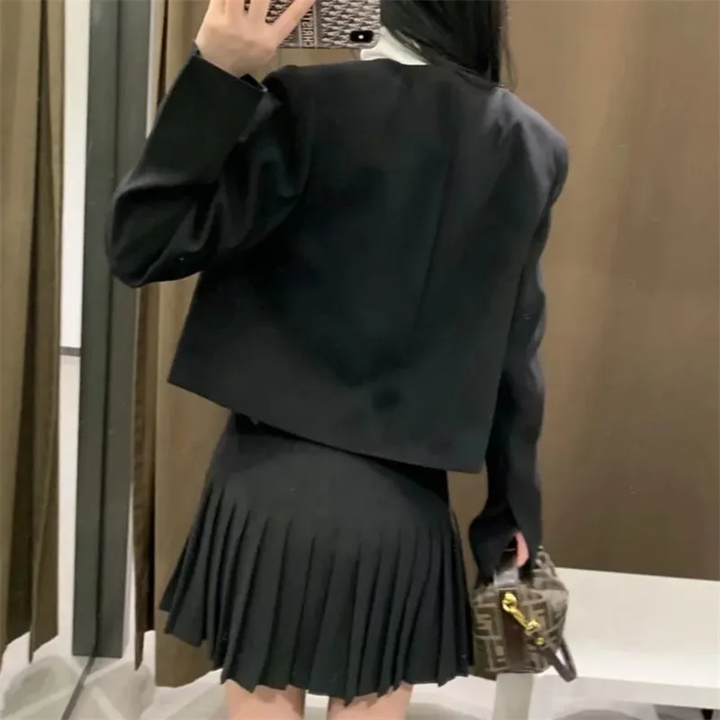 Za 2021 Spring Cropped Black Women Office Suit Blazer 2 Piece Set Woman Blazer High-waisted Skirt Pleated Mini Skirt Female Suit
Za 2021 Spring Cropped Black Women Office Suit Blazer 2 Piece Set Woman Blazer High-waisted Skirt Pleated Mini Skirt Female Suit