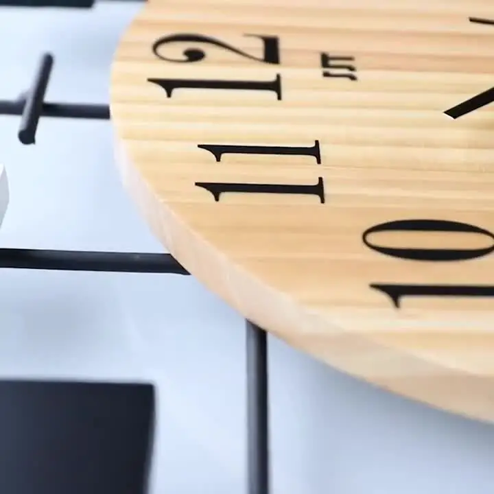 Nordic simple watch living room solid wood wall clock home decoration silent clock creative electronic products
Nordic simple watch living room solid wood wall clock home decoration silent clock creative electronic products