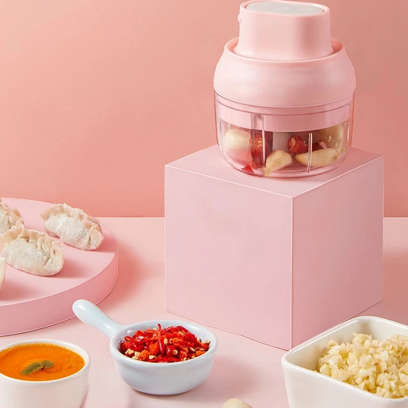 100Ml Household Mini Garlic Masher Portable Electric Meat Grinder Supplementary Food Mixing Machine
100Ml Household Mini Garlic Masher Portable Electric Meat Grinder Supplementary Food Mixing Machine