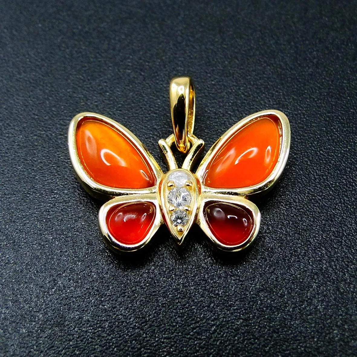 Natural Multi Color MOP Butterfly Pendant 925 Sterling Silver Mother of Pearl Pendant Necklace For Gift
Natural Multi Color MOP Butterfly Pendant 925 Sterling Silver Mother of Pearl Pendant Necklace For Gift