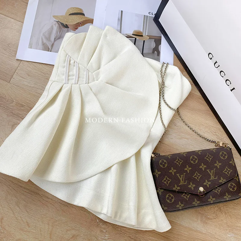 2021 Women's Spring New French Style Elegant Tube Top White Fashionable Off-the-Shoulder Goddess Slim Fit Strapless Top Shirts
2021 Women's Spring New French Style Elegant Tube Top White Fashionable Off-the-Shoulder Goddess Slim Fit Strapless Top Shirts