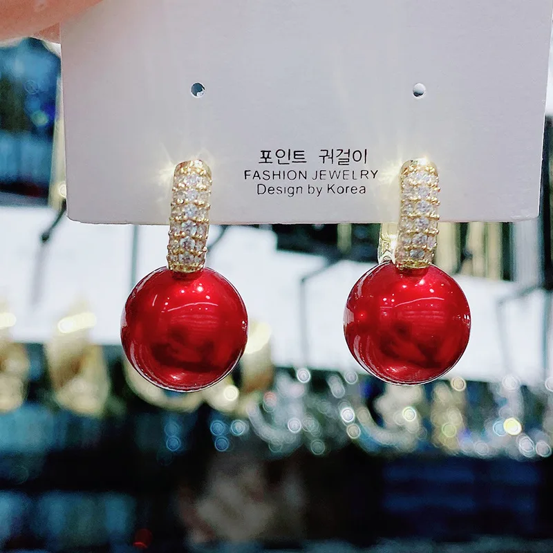 

South Korea's Dongdaemun exquisite micro-inlaid zircon Pearl earrings temperament online celebrity personality Joker earrings