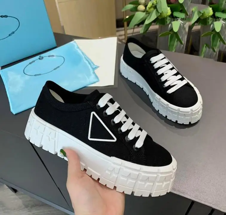 

Womens Nylon Low Tops Gabardine Sneakers Lady Fashion Casual Shoes Triple Black White Canvas Platform Sneaker Women Party Leisur