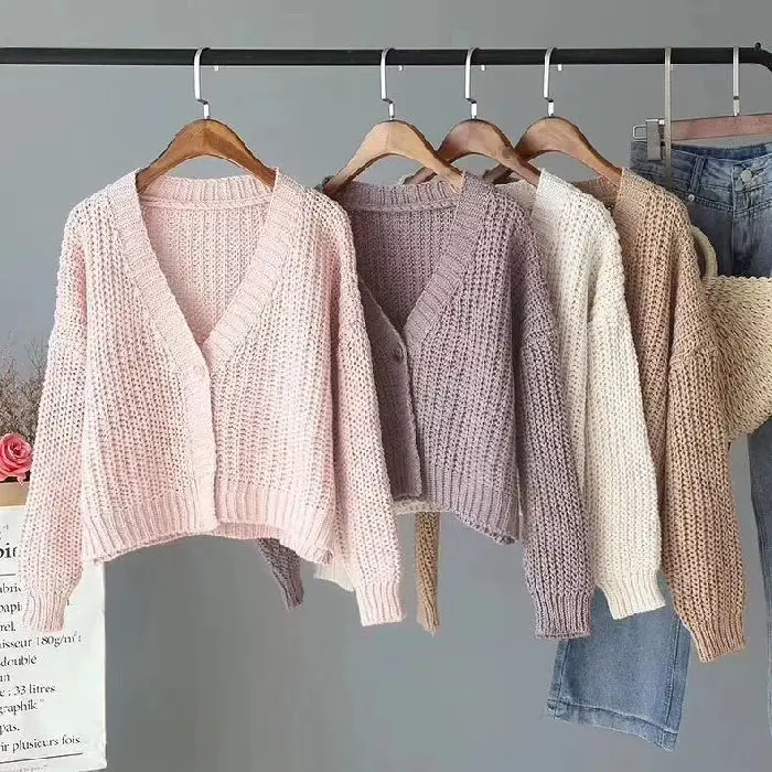 Women 2020 Autumn Thin Knitted Sweater Coat Female Long Sleeve Casual V-Neck Solid Color Cardigans Ladies Loose Outwear P177
Women 2020 Autumn Thin Knitted Sweater Coat Female Long Sleeve Casual V-Neck Solid Color Cardigans Ladies Loose Outwear P177