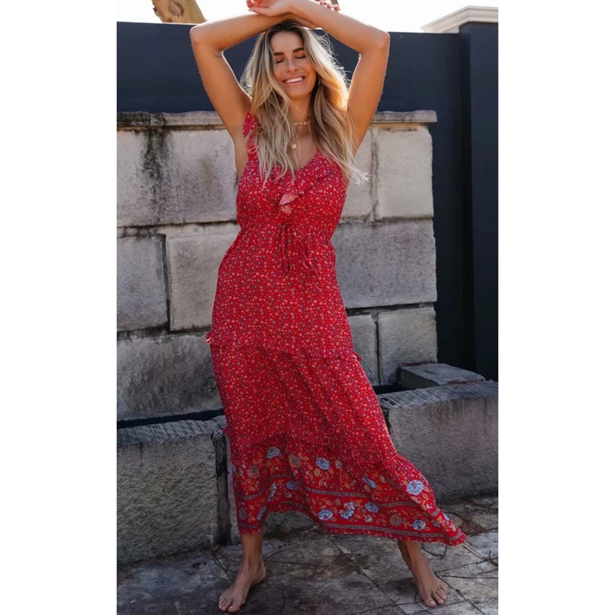 Boho Floral Maxi Dress 2020 Summer Ruffles Strap V neck Backless Loose Sexy Sundress Women Beach Vintage Print Hippie Long Dress
Boho Floral Maxi Dress 2020 Summer Ruffles Strap V neck Backless Loose Sexy Sundress Women Beach Vintage Print Hippie Long Dress