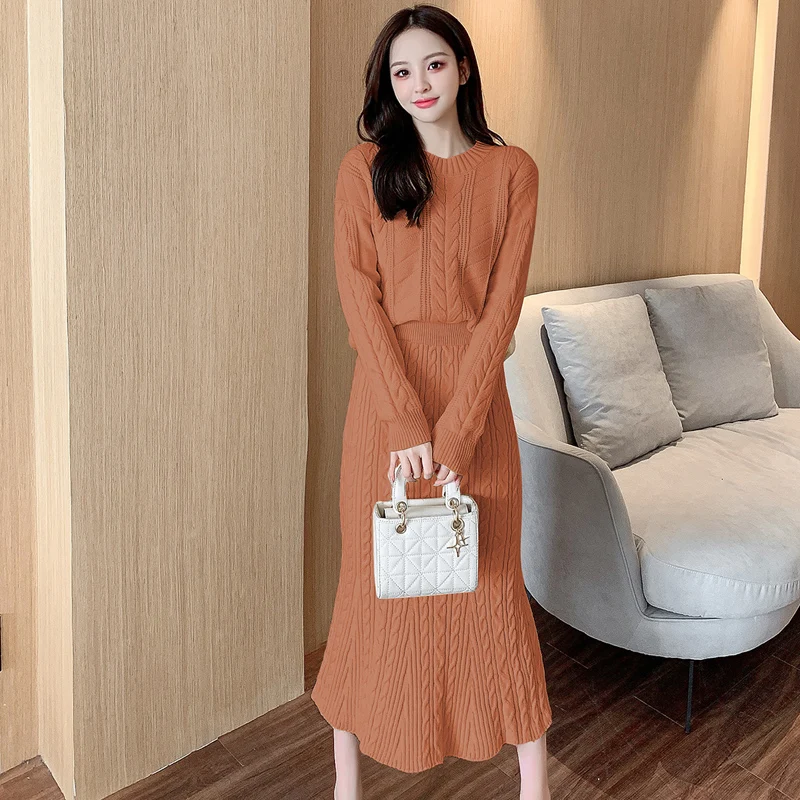 JSXDHK Autumn Winter Knitted 2 Piece Set Elegant Women O Neck Twisted Loose Sweater Set + High Waist Mermaid Long Skirts Suit 
JSXDHK Autumn Winter Knitted 2 Piece Set Elegant Women O Neck Twisted Loose Sweater Set + High Waist Mermaid Long Skirts Suit
