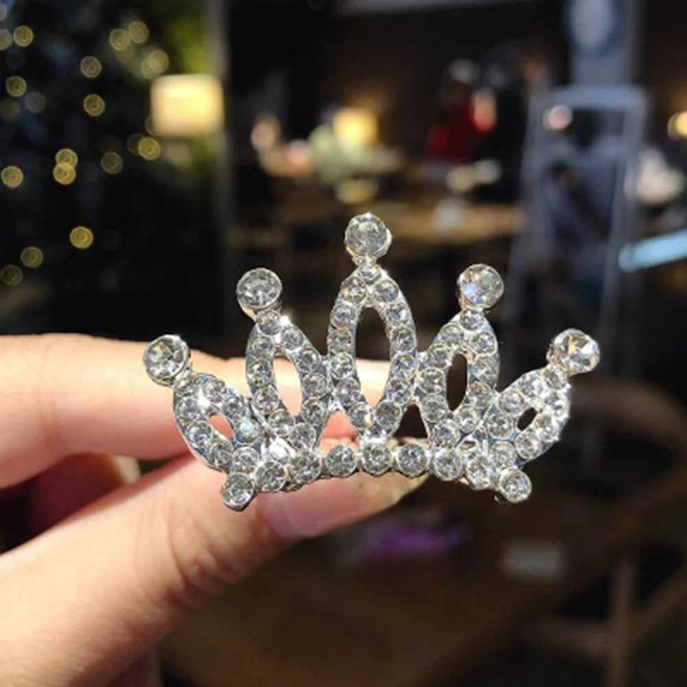 Mini Tiara Hair Clips Princess Crown Comb Costume Accessories For Princess Party Girls Hair Combs Hairpin Valentine Day Present
Mini Tiara Hair Clips Princess Crown Comb Costume Accessories For Princess Party Girls Hair Combs Hairpin Valentine Day Present