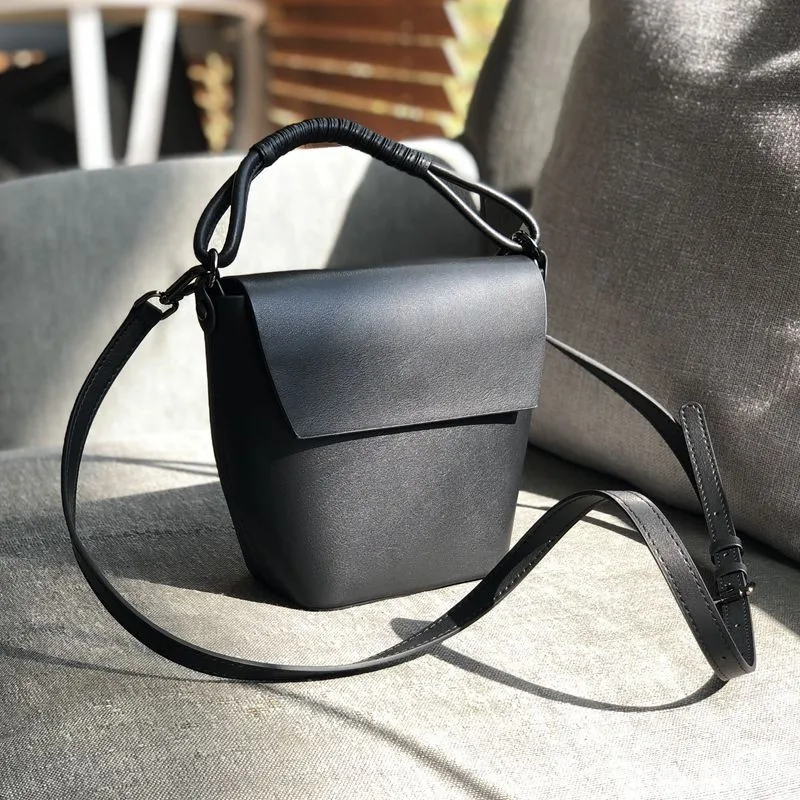New Autumn Fashion Tote Flip Small Bucket Bag Women Crossbody Bags Brand Leather Handbag OL Leisure Summer Single Shoulder Bags
New Autumn Fashion Tote Flip Small Bucket Bag Women Crossbody Bags Brand Leather Handbag OL Leisure Summer Single Shoulder Bags