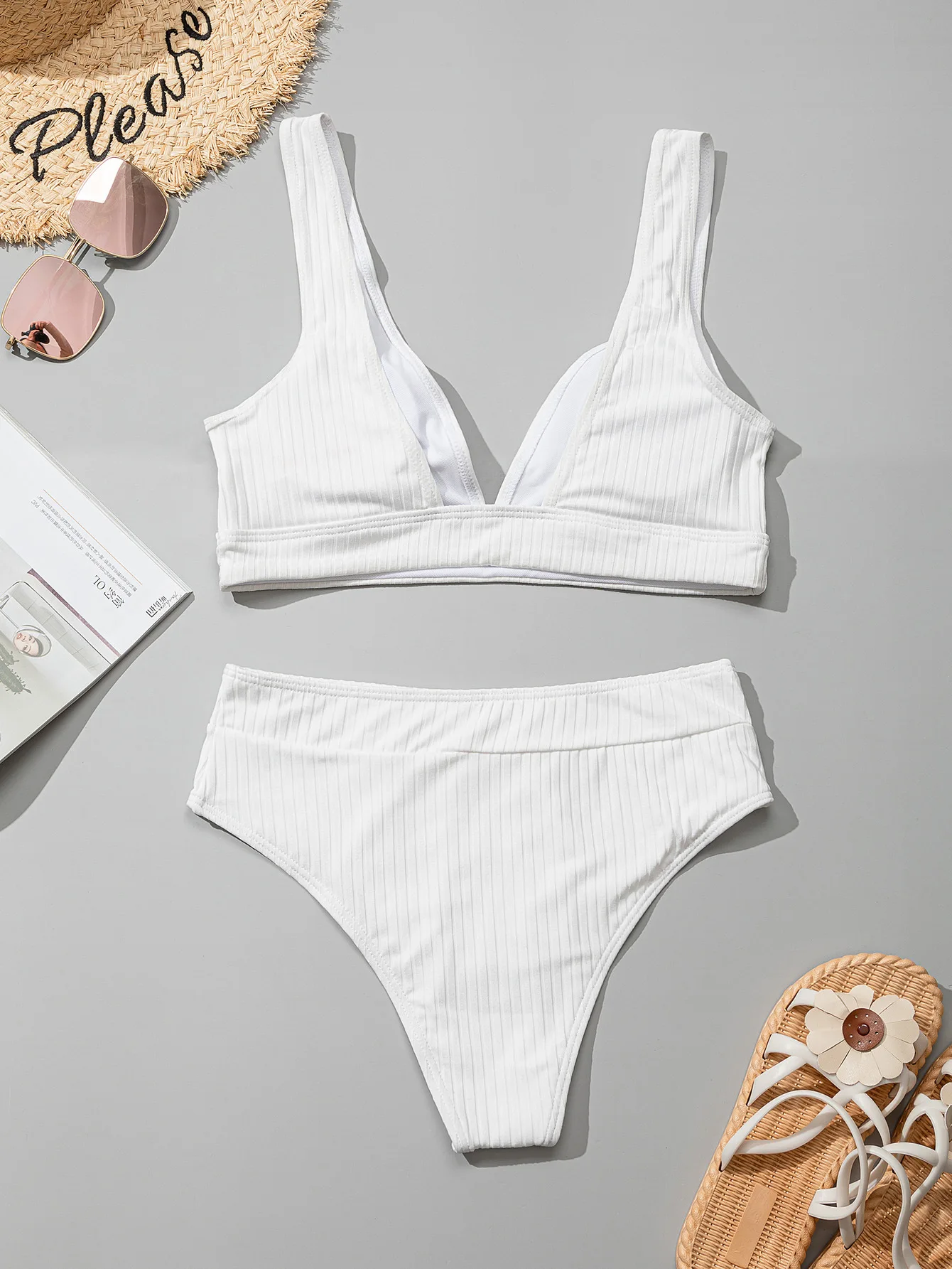 Women's Summer Bikini Sexy Deep V-neck Split Solid Color Open Back High Waist Swimsuit 2-piece New Bikini Micro Ladies Swimsuit
Women's Summer Bikini Sexy Deep V-neck Split Solid Color Open Back High Waist Swimsuit 2-piece New Bikini Micro Ladies Swimsuit