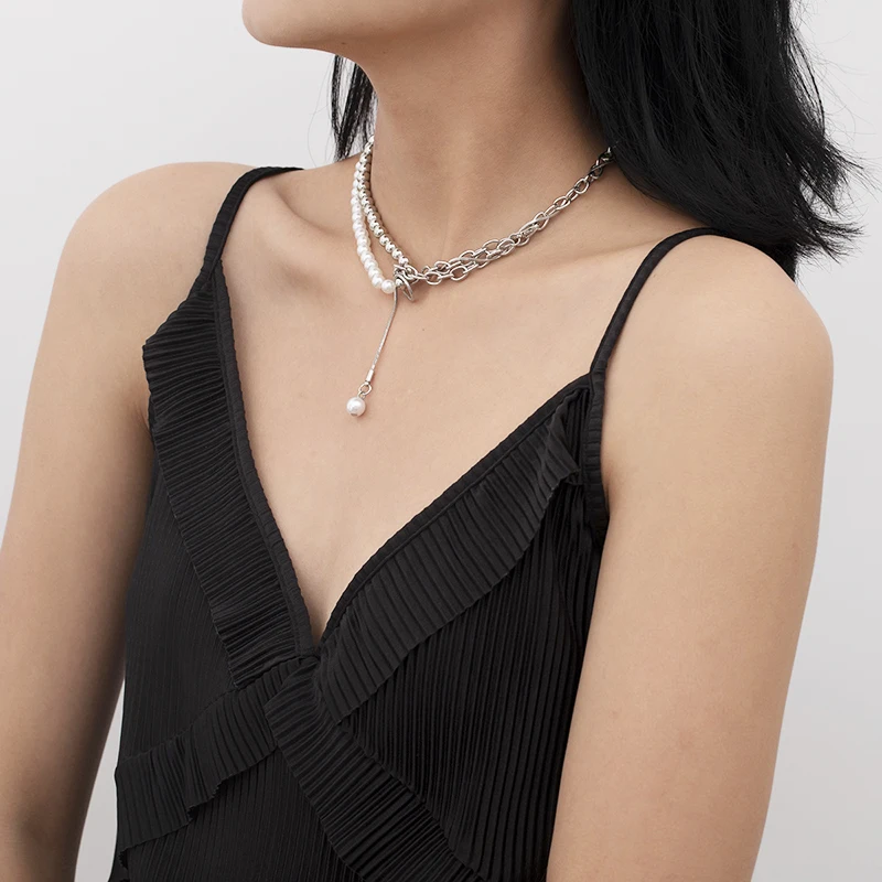 TARCLIY New Fashion Simulation Pearl Chain Choker Necklace Simple Geometric Metal Beads Asymmetric Clavicle Chain Women Jewelry
TARCLIY New Fashion Simulation Pearl Chain Choker Necklace Simple Geometric Metal Beads Asymmetric Clavicle Chain Women Jewelry