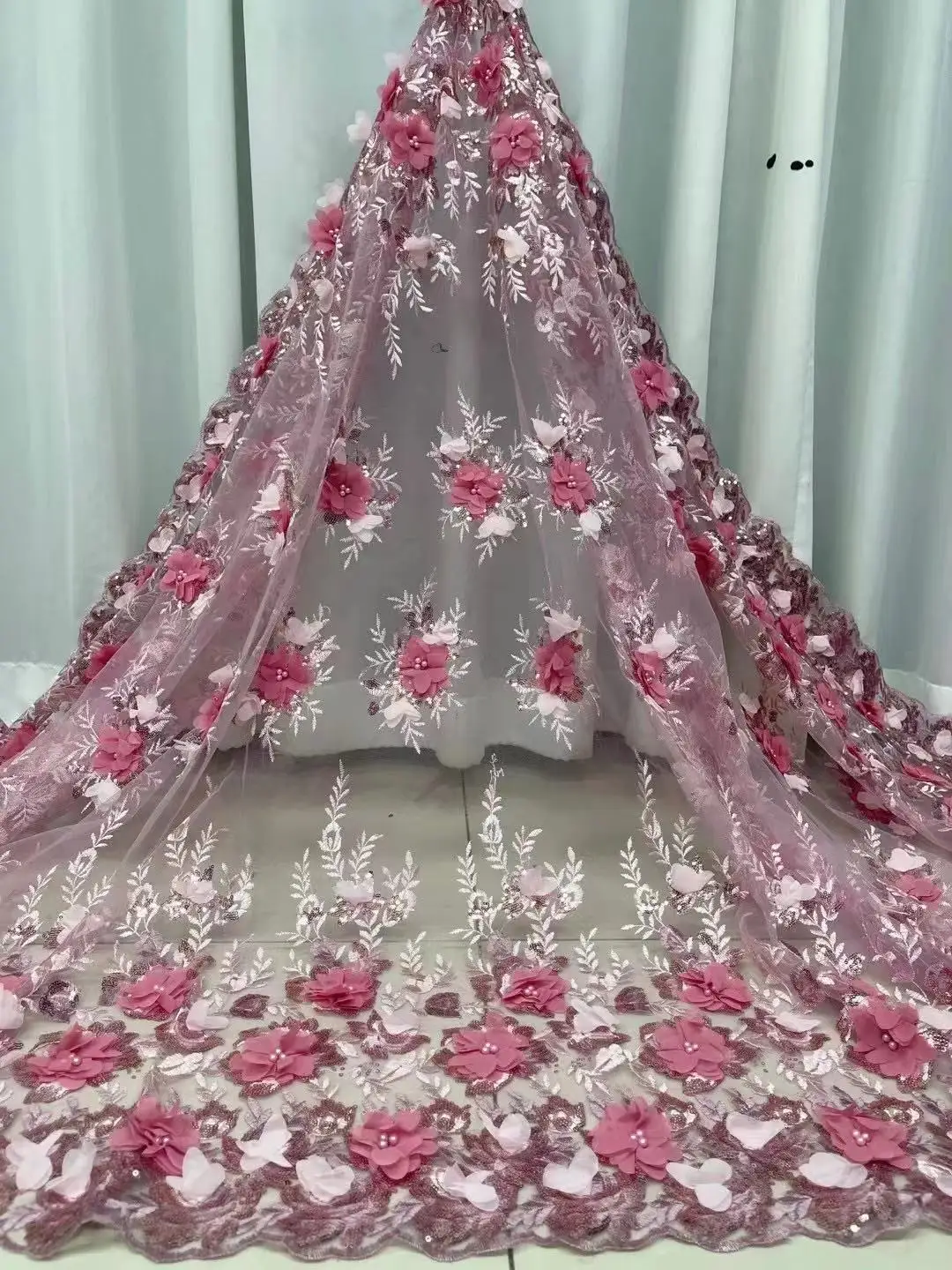 Light Net Lace French Fabric with Beads Quality Elegant Embroidery Sewing Material for Christmas Party Women Costume Dress
Light Net Lace French Fabric with Beads Quality Elegant Embroidery Sewing Material for Christmas Party Women Costume Dress