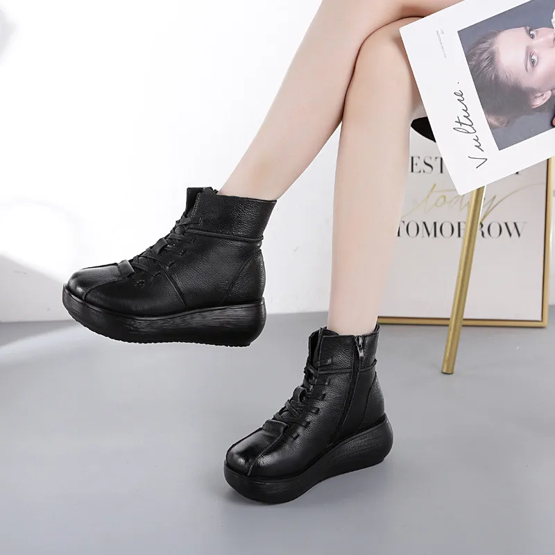 CEYANEAONew Genuine Leather Ankle Boots Women Flat Snow Lace Up Boots Winter Warm Plush Waterproof Female Platform Shoes
CEYANEAONew Genuine Leather Ankle Boots Women Flat Snow Lace Up Boots Winter Warm Plush Waterproof Female Platform Shoes