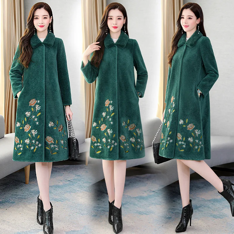 2021 winter new fashion temperament small Lapel buckle light mature women's mid long fur one coat
2021 winter new fashion temperament small Lapel buckle light mature women's mid long fur one coat
