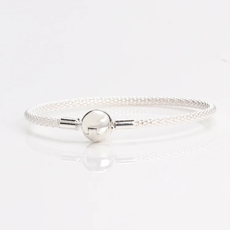 Amaia Original 925 Sterling Silver Classic Button Silver Silk Bracelet Knitting Bracelet for Women Authentic Charm Jewelry
Amaia Original 925 Sterling Silver Classic Button Silver Silk Bracelet Knitting Bracelet for Women Authentic Charm Jewelry
