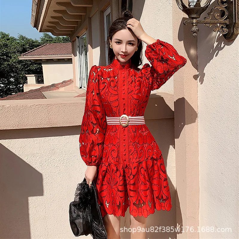2021 new spring French high end heavy industry water soluble hook lace skirt shows thin temperament
2021 new spring French high end heavy industry water soluble hook lace skirt shows thin temperament