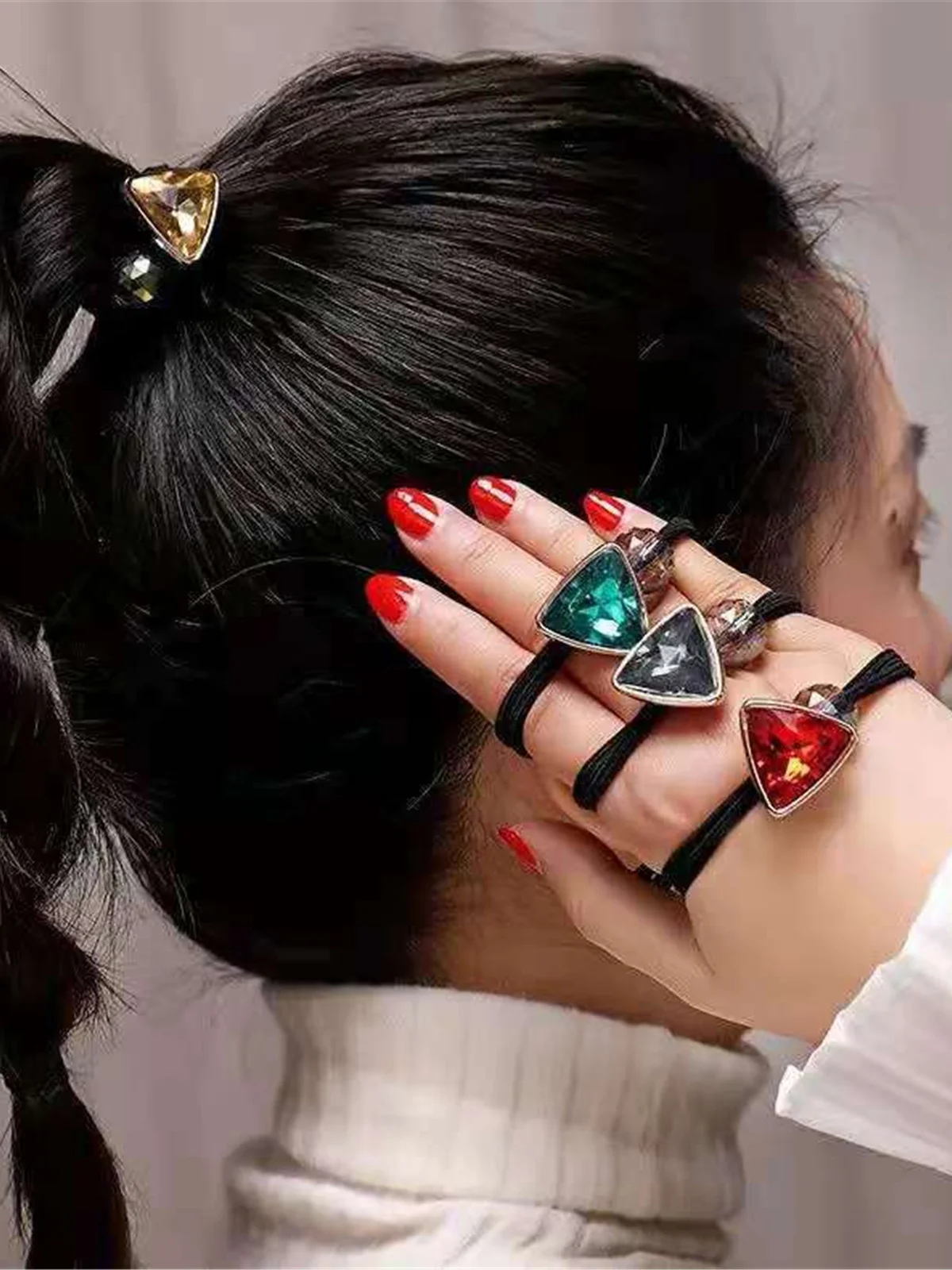 High Elastic Girls Hair Ring Concise Crystal Hair Tie Rope Korea Style Headwear Rubber Band Scrunchie Ties Hair Accessories
High Elastic Girls Hair Ring Concise Crystal Hair Tie Rope Korea Style Headwear Rubber Band Scrunchie Ties Hair Accessories