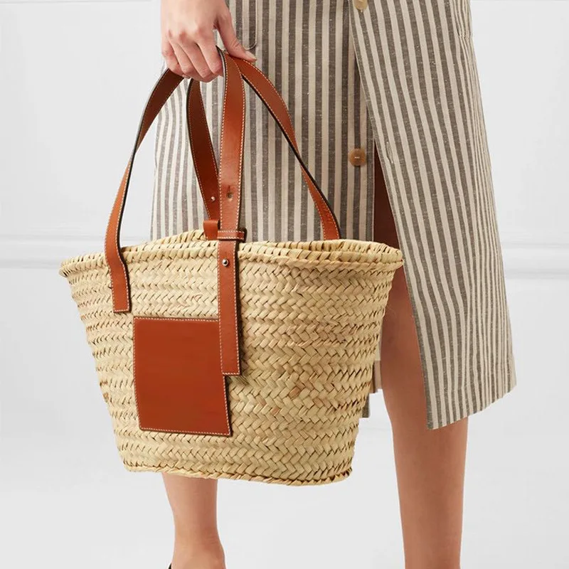 2020 new hot women's bag summer straw woven cabbage basket pure hand woven handbag holiday bag collection
2020 new hot women's bag summer straw woven cabbage basket pure hand woven handbag holiday bag collection