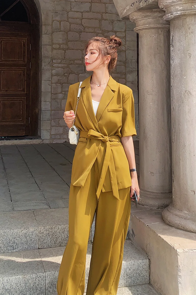 Summer Women Fashion Blazer and Pants Suits Two Piece Sets Korean Elegant Loose Short Sleeve Jacket Wide Leg Trousers Outfits
Summer Women Fashion Blazer and Pants Suits Two Piece Sets Korean Elegant Loose Short Sleeve Jacket Wide Leg Trousers Outfits