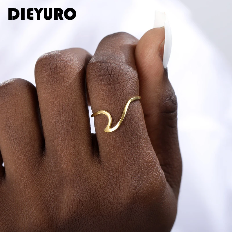 DIEYURO 316L Stainless Steel Fashion Design Geometric Wave Unique Ring Light Luxury Ladies Party Jewelry 3 Colours Adjustable
DIEYURO 316L Stainless Steel Fashion Design Geometric Wave Unique Ring Light Luxury Ladies Party Jewelry 3 Colours Adjustable