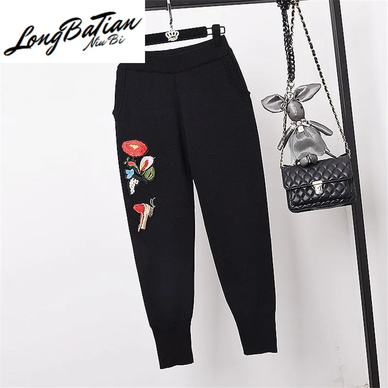 Tracksuit Knitted Set Butterfly Embroidery sleeve Sweater + Long Pants Women 2 Piece Outfits Loose Lady Knitting 2pcs
Tracksuit Knitted Set Butterfly Embroidery sleeve Sweater + Long Pants Women 2 Piece Outfits Loose Lady Knitting 2pcs