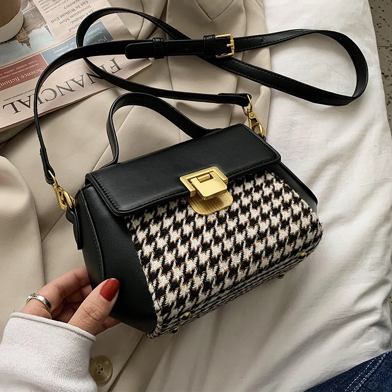 В ретро-стиле с рисунком «гусиные лапки» плеча Crossbody сумка 2021 Мода, женские сумки дизайнерские сумки женские сумки для путешествий кошелек, ...
В ретро-стиле с рисунком «гусиные лапки» плеча Crossbody сумка 2021 Мода, женские сумки дизайнерские сумки женские сумки для путешествий кошелек, ...