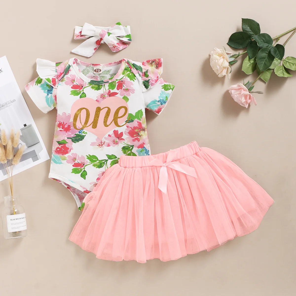 Summer Baby Girl Clothes Set Infant Clothing Short Sleeve Floral Print Baby Girl Bodysuit Mesh Skirt +headband Baby Girl Outfits
Summer Baby Girl Clothes Set Infant Clothing Short Sleeve Floral Print Baby Girl Bodysuit Mesh Skirt +headband Baby Girl Outfits