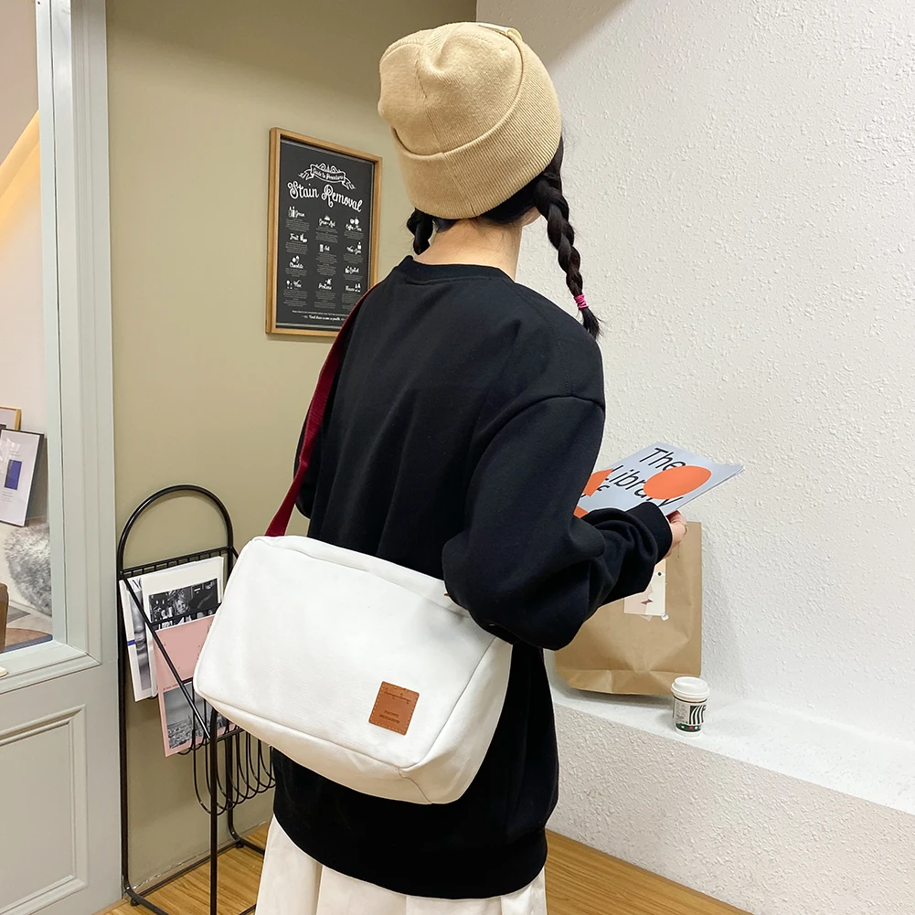 Youth Ladies Simple Versatile Bag Large Capacity Shoulder Tote Canvas Portable Female Zipper Crossbody Satchel Bag 
Youth Ladies Simple Versatile Bag Large Capacity Shoulder Tote Canvas Portable Female Zipper Crossbody Satchel Bag